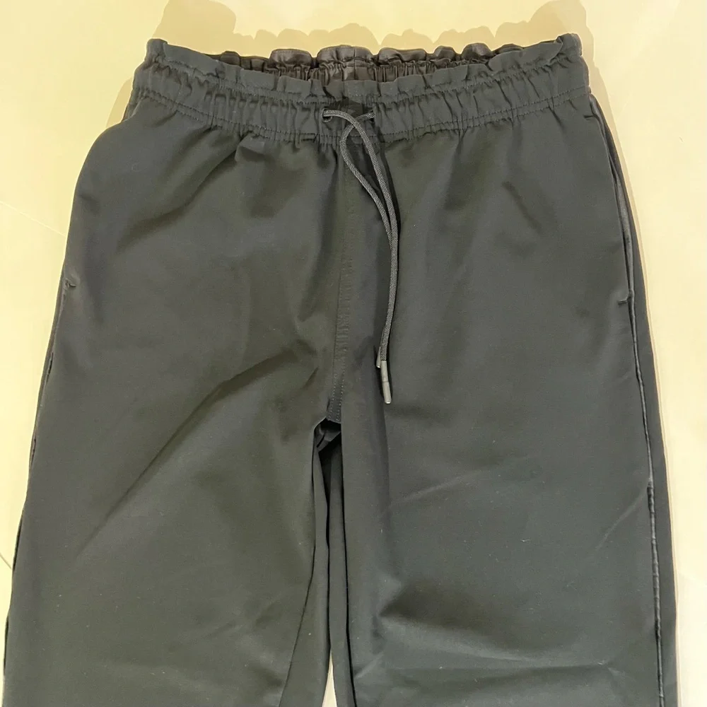 Athleta Black Metropolis Jogger Pants - Picture 7 of 10